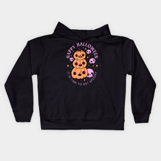 Happy halloween it is time to get spooky a cute pumpkin pile design with skulls Kids Hoodie